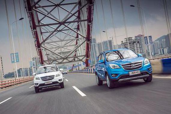 增自动泊车/右侧监测 新CS35售7.99万起