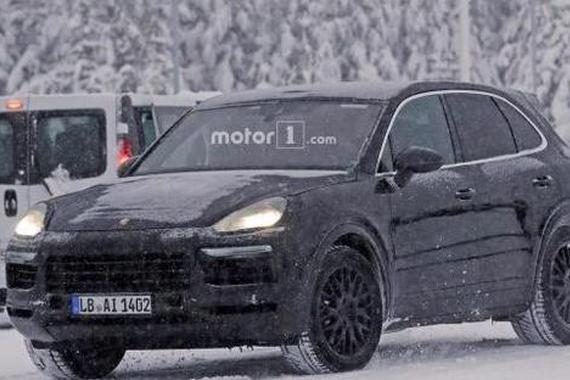 全新Cayenne插电版谍照曝光