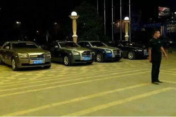 首富王健林开了个酒店 劳斯莱斯排队来贺