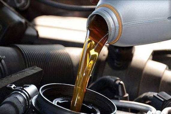 刚换的机油，发动机声音反而变大？