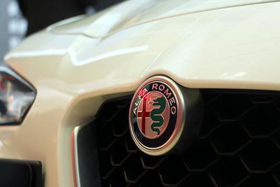 为了她放弃BBA？实拍阿尔法罗密欧Giulia