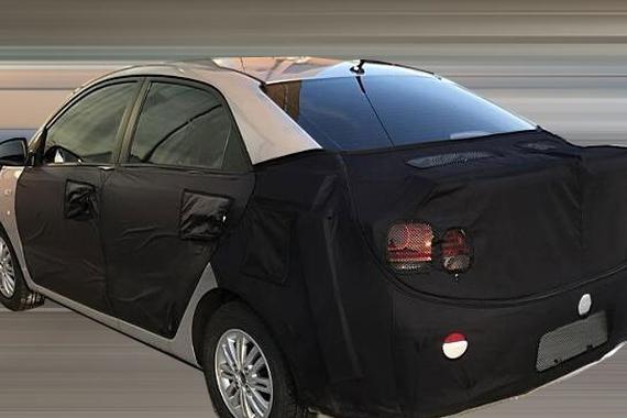 年底上市 起亚全新福瑞迪内饰谍照曝光