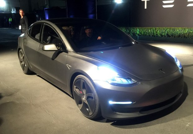 未来推性能版 MODEL 3量产车或6月亮相