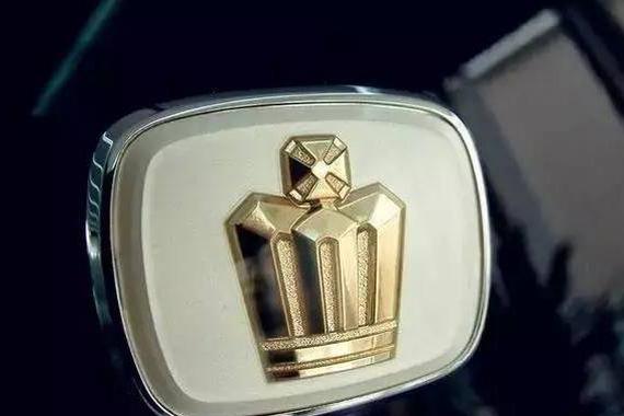 是时候年轻一点了 全新丰田皇冠形似轿跑