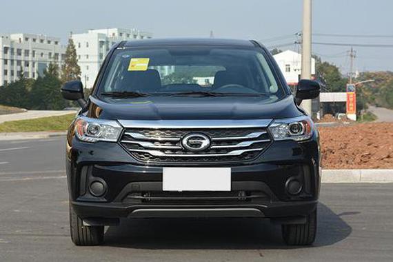 这些低配车型看起来和高配没区别