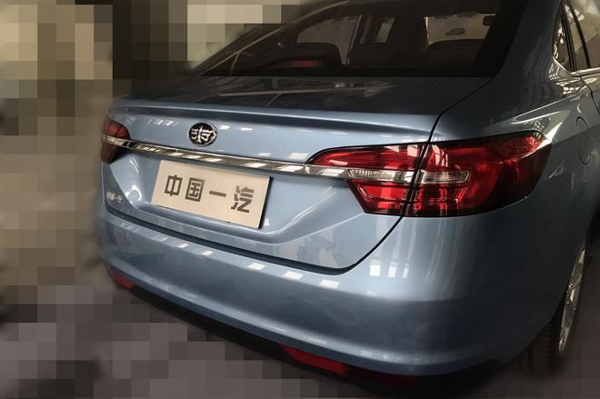 搭载两款发动机 骏派全新车型内饰曝光