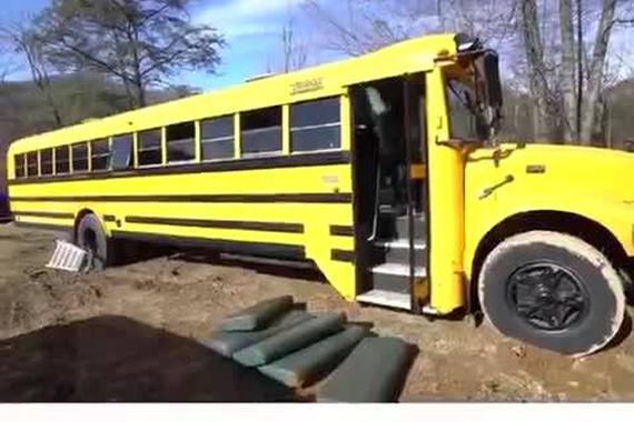 低调炫技，校车改装成的房车