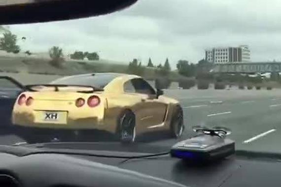 视频：当你误入跑车队伍！自己也过瘾了