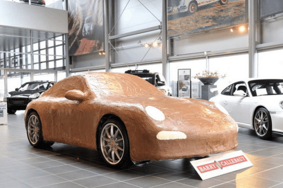 车店老板竟为跑车涂上巧克力！