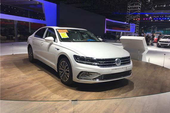 2017上海车展探馆：上汽大众辉昂混动版