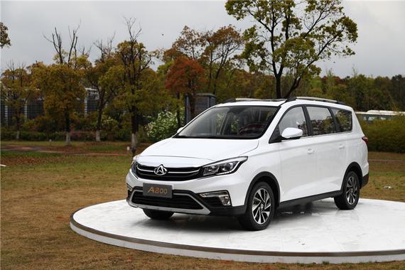 2017上海车展探馆：长安欧尚A800
