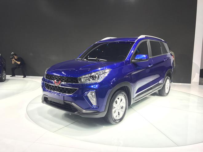 2017上海车展探馆：五菱首款7座SUV