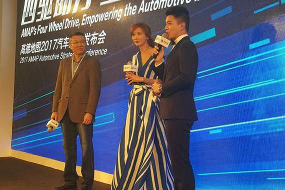 上海车展：明星们来卖车，他是来买车的！