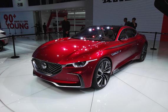 MG E-motion概念车亮相 科技感爆棚！