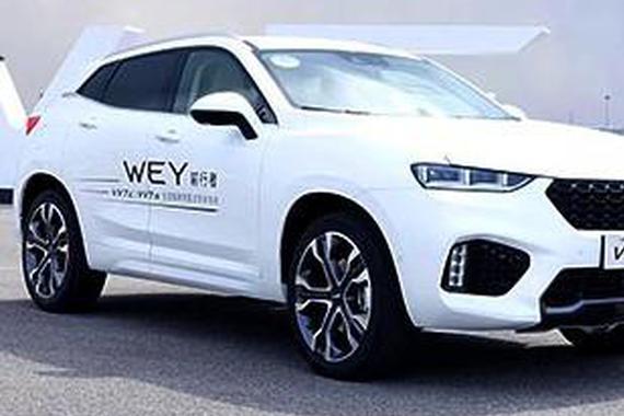 豪华中型SUV，宝马奥迪设计师打造