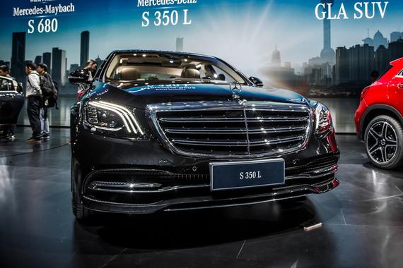 视频：2017上海车展之奔驰S350L