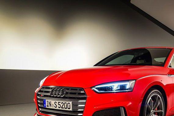 各路“美女”齐聚上海车展 谁是你的心头好