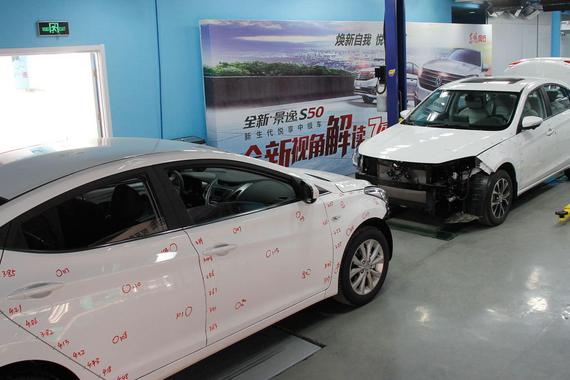 全新景逸S50VS北京现代朗动 拆解见高低