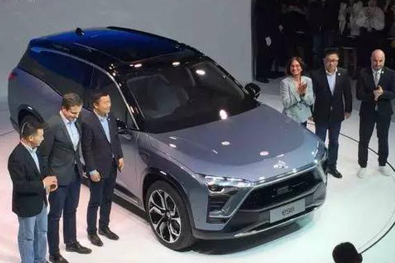 蔚来量产车ES8首发 超跑EP9开启预售