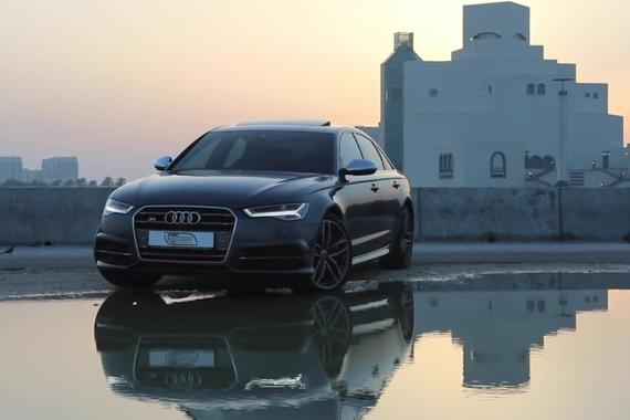 视频：全新450马力奥迪S6外观展示