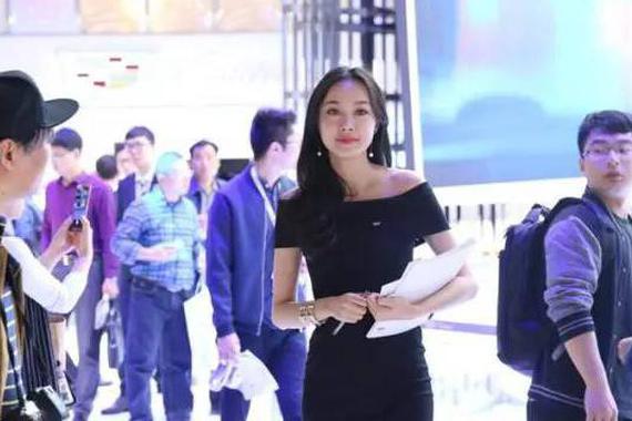 求鉴定！车展上的这些妹子到底算不算车模