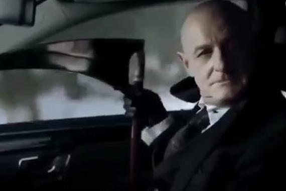 视频：必看视频！奔驰创意广告《sorry》