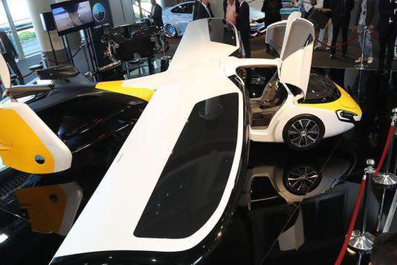 这不是科幻片 飞行汽车真的可以预定了