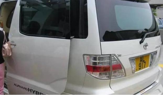 四大天王,郭富城和刘德华的车相差2个亿