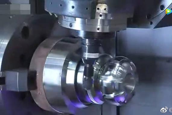 视频：德国能造出奔驰宝马的原因