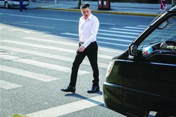 车不让人记3分罚100元 上海已抓拍5000余起