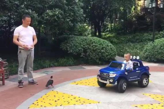 视频：福特猛禽，动力强劲，霸气威猛