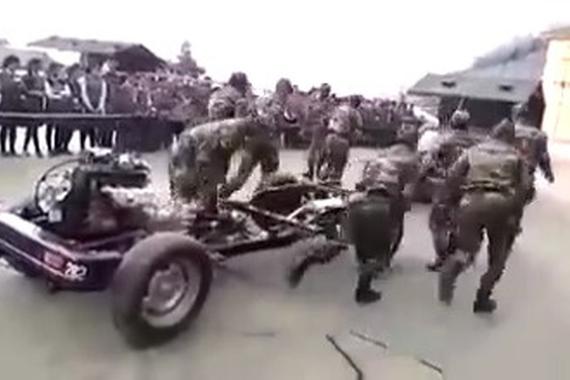 视频：汽车也能随身带？两分钟拆装一辆车