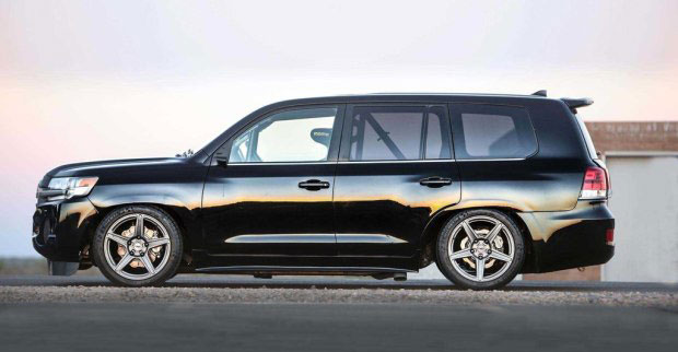 370km/h! 官改兰德酷路泽破SUV极速纪录