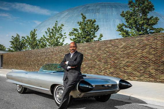 世界最牛跑车，自带两个火箭发射器