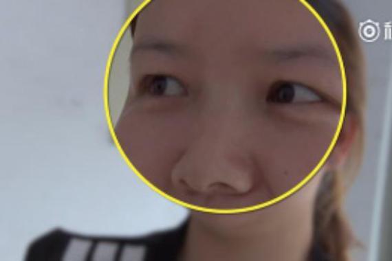 30秒眼神吓退小偷，女司机夺回手机