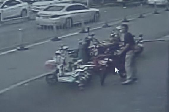 嚣张!他偷车专挑闹市,变装躲避民警