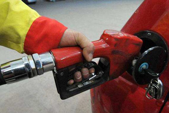 明起今年第九次成品油调价 每升汽油降两毛