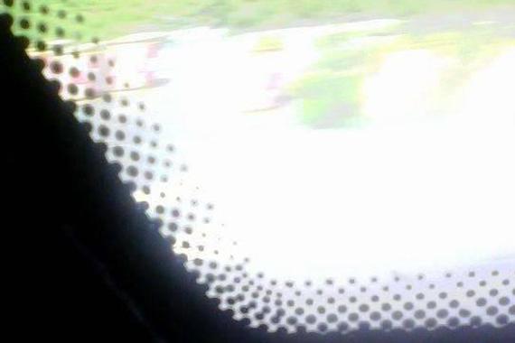 车玻璃边缘的小黑圆点有什么用？