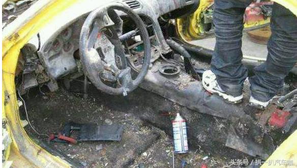 车主两千元收了辆报废跑车,改装费七万