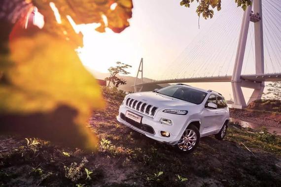 25-30万，一款能陪你逛街带你去野的SUV