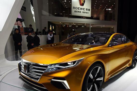 国产轿跑终于光宗耀祖，大众CC都自叹不如