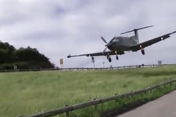 视频：服到不行！这才是真正老司机 