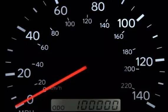 若你有以下行为，代表你对汽车知道太多了