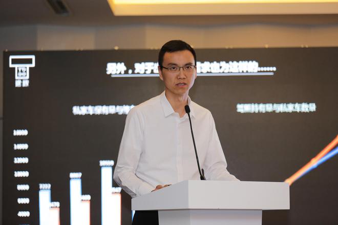 歌老总_老总办公室图片