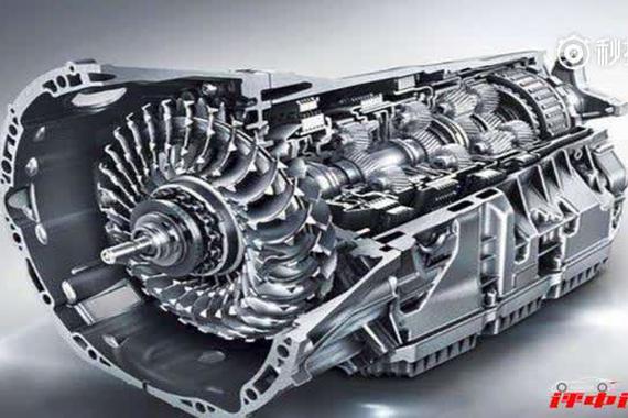 车选AT的好还是双离合变速器更好？