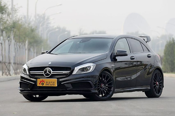 奔驰新款AMG A45或将于6月上市 配置有所升级