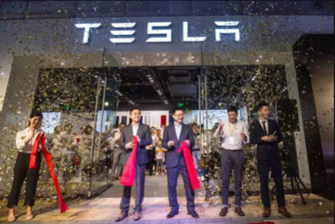 特斯拉在华新开店铺并修建超级充电站