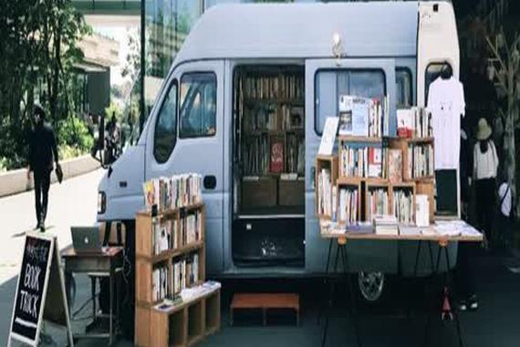 视频：移动的书店！阅读遇上自驾游