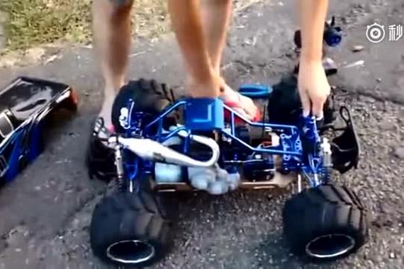 牛人自制越野遥控车 竟带二冲消声器