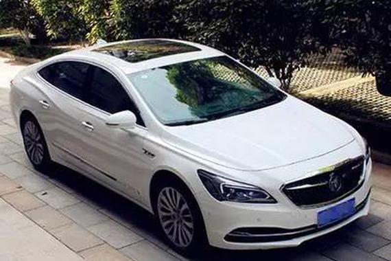 配置很高，驾驶稳重，家用车选它就对了！